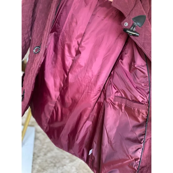 Christopher & Banks Quilted Peacoat Maroon Toggle Button Hooded Jacket L Classic - Picture 10 of 12